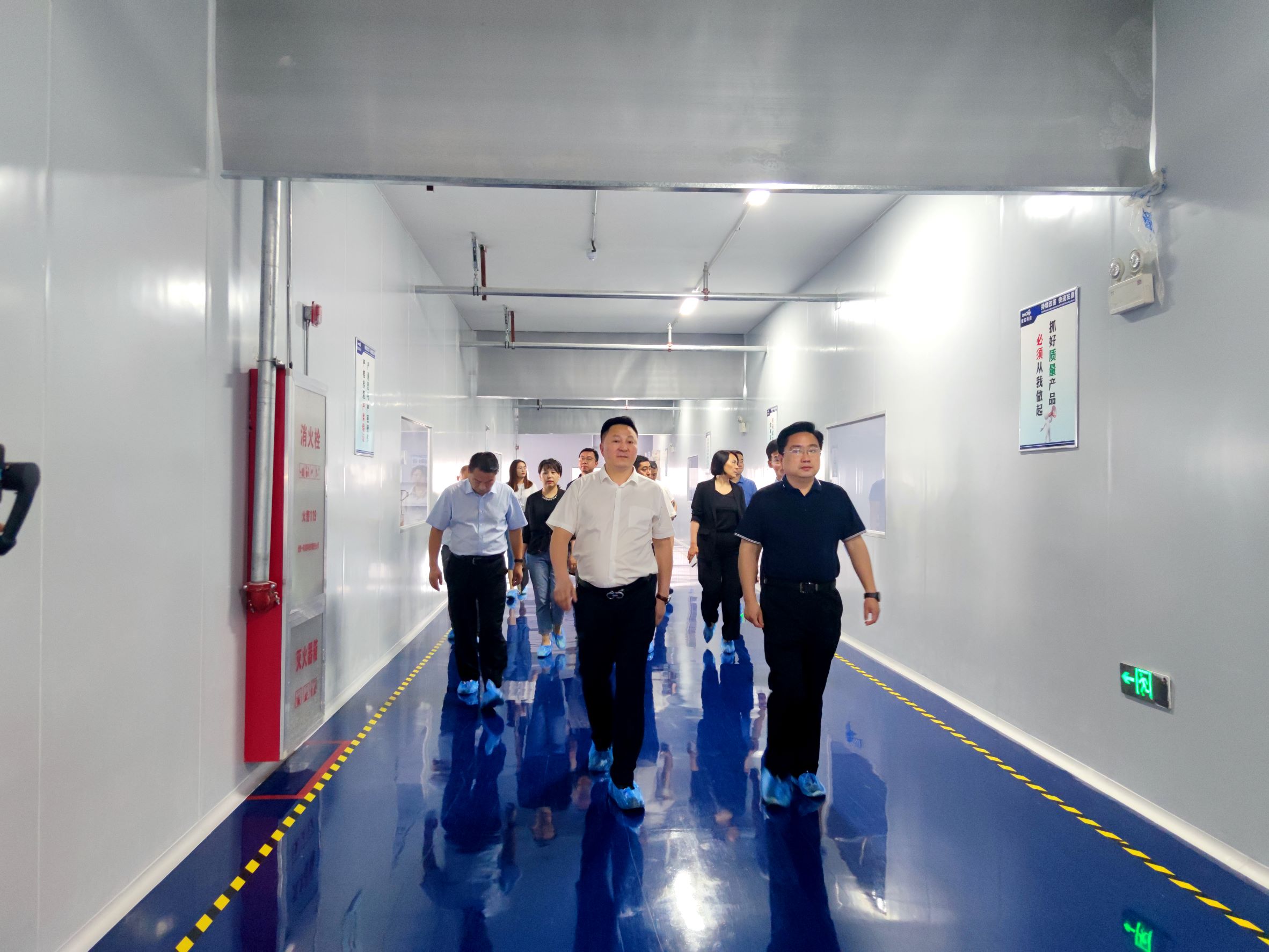 高新区管委会莅临尊龙中国调研指导