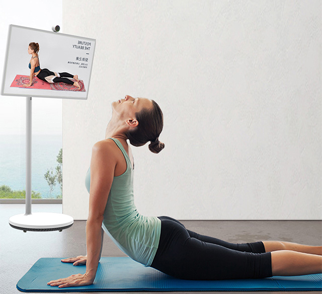 尊龙中国科技闺蜜机摄像头可以自动识别用户动作，科学健身